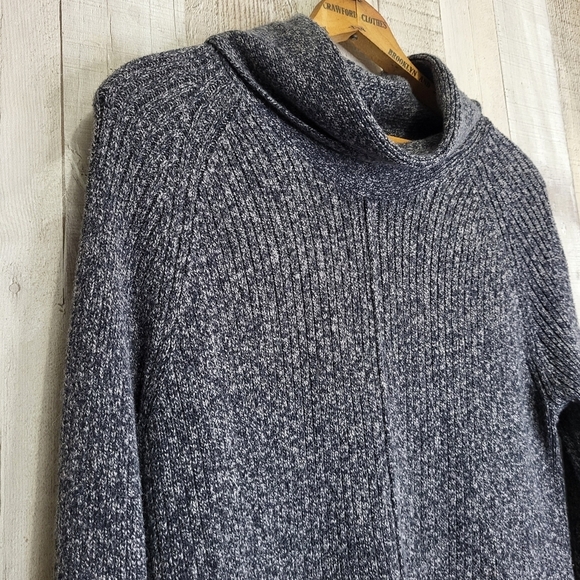 Denver Hayes Gray Women's Sweater. Cotton Blend. Medium - Picture 2 of 9